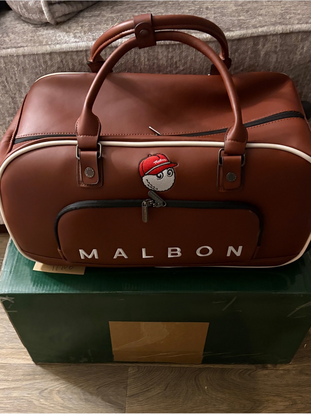 MALBON Boston Luggage Travel bag w/retractable handle, separate shoe compartment
